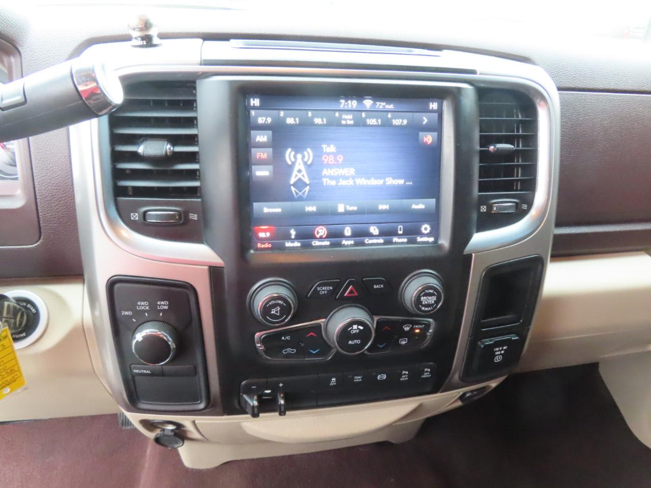 RAM 3500 SLT 4x4 Crew Cab 8' Box 2018