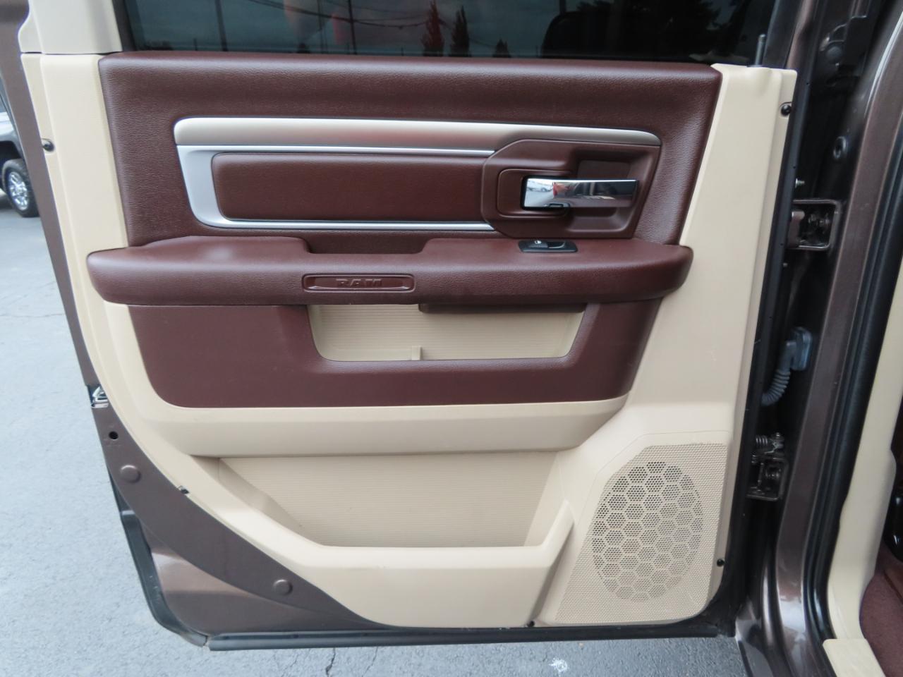 RAM 3500 SLT 4x4 Crew Cab 8' Box 2018