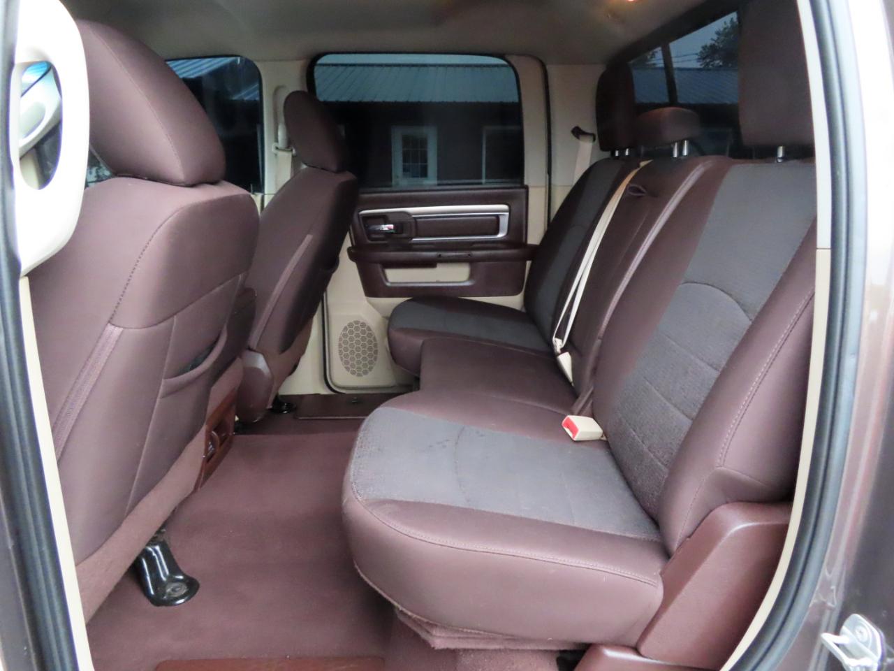 RAM 3500 SLT 4x4 Crew Cab 8' Box 2018