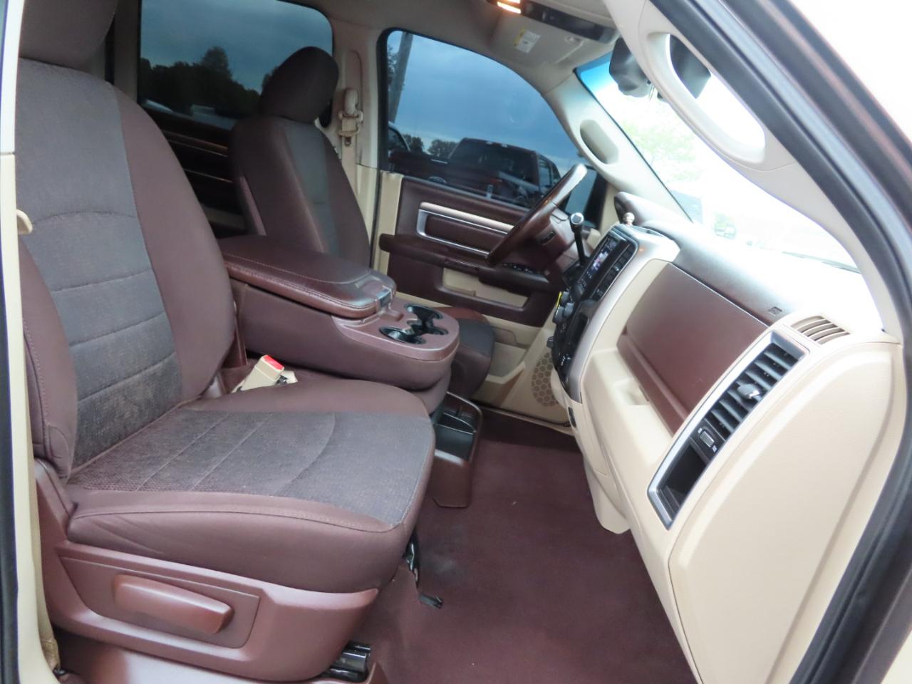 RAM 3500 SLT 4x4 Crew Cab 8' Box 2018