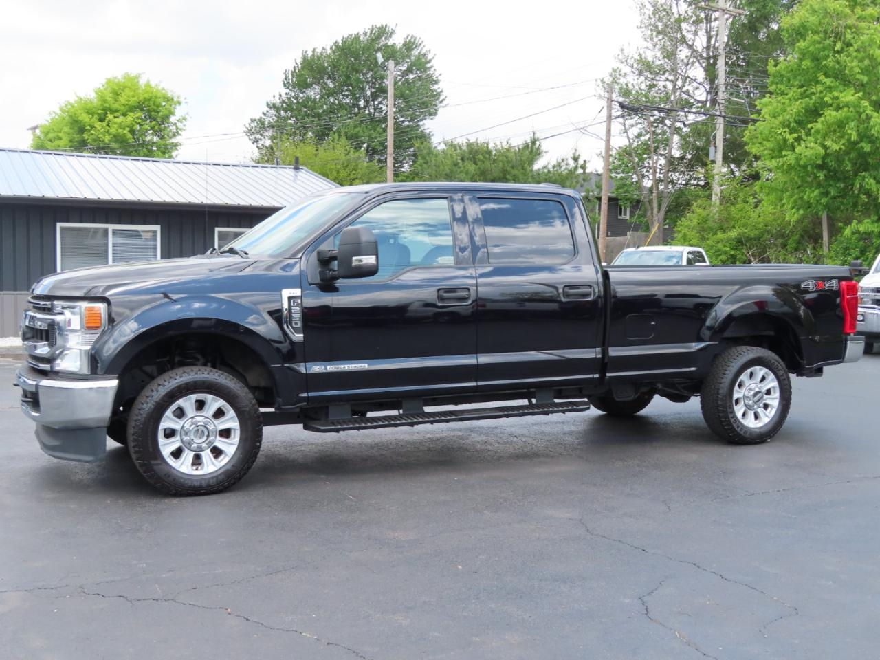 Ford Super Duty F-250 SRW XLT 4WD Crew Cab 8' Box 2021