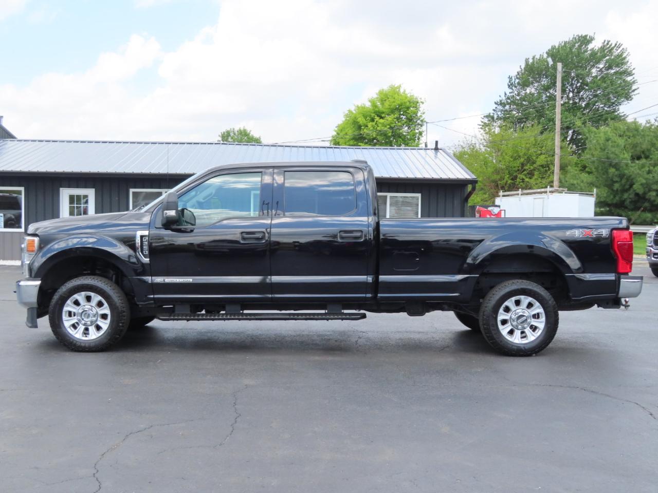 Ford Super Duty F-250 SRW XLT 4WD Crew Cab 8' Box 2021