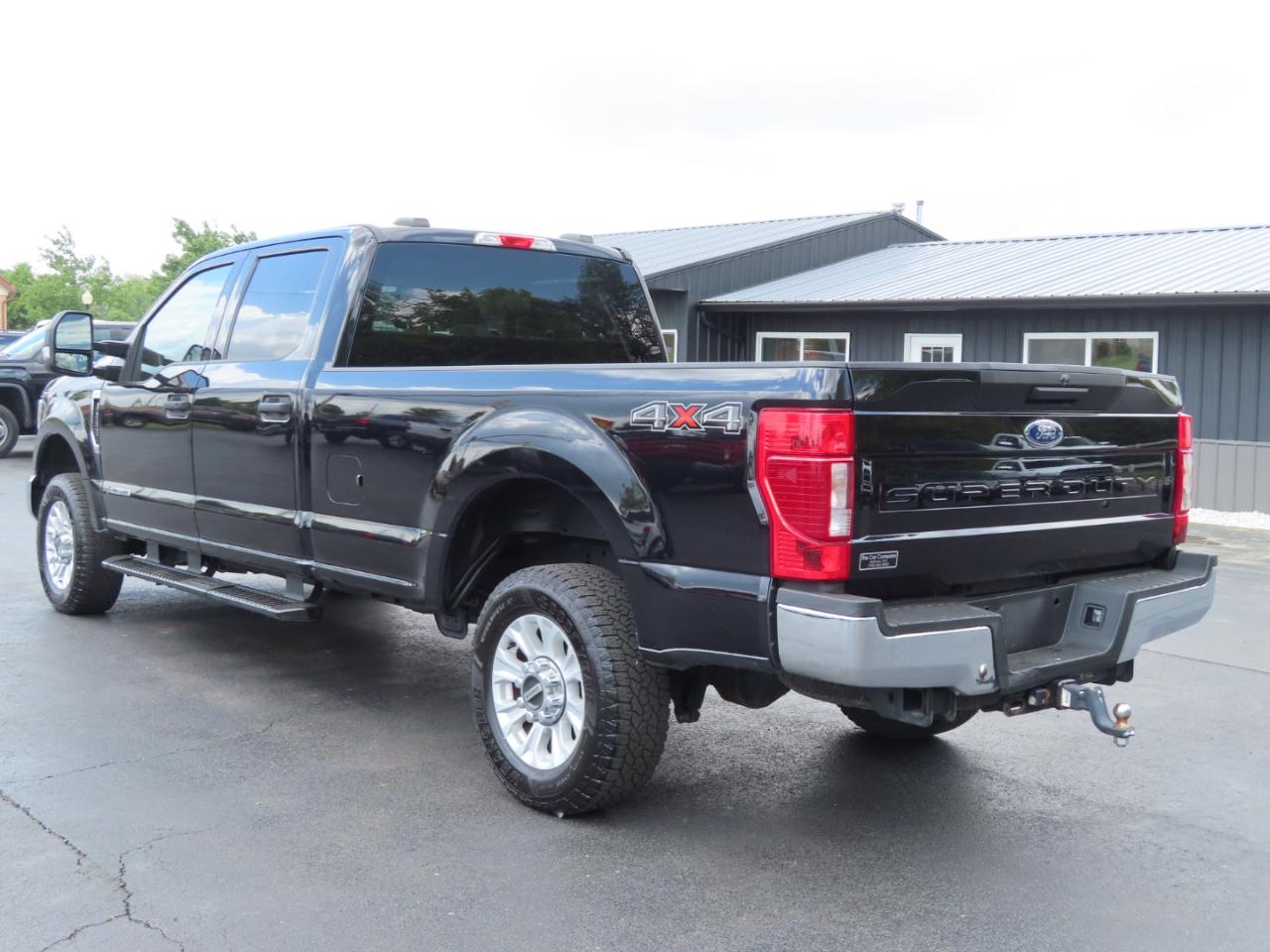 Ford Super Duty F-250 SRW XLT 4WD Crew Cab 8' Box 2021