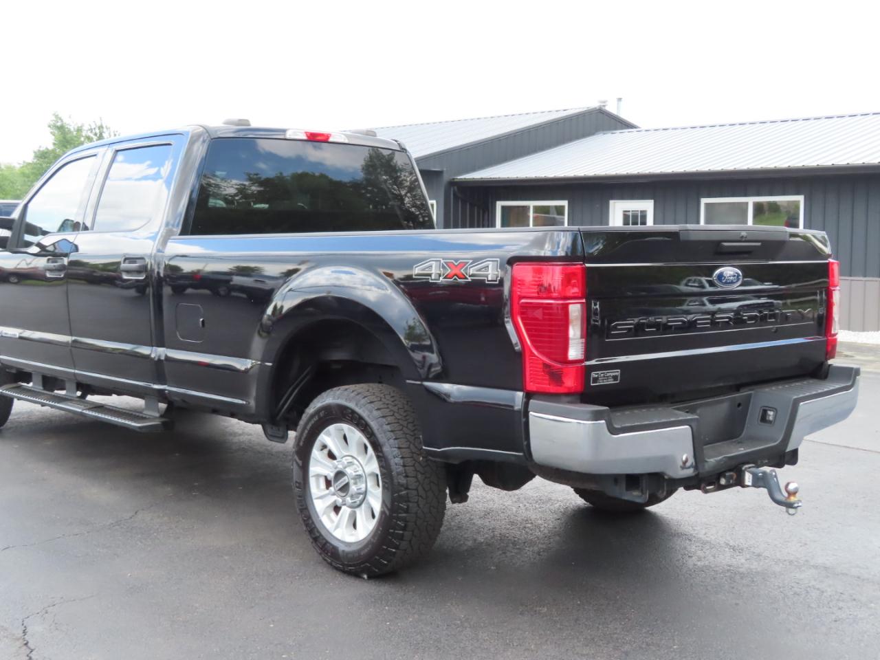 Ford Super Duty F-250 SRW XLT 4WD Crew Cab 8' Box 2021