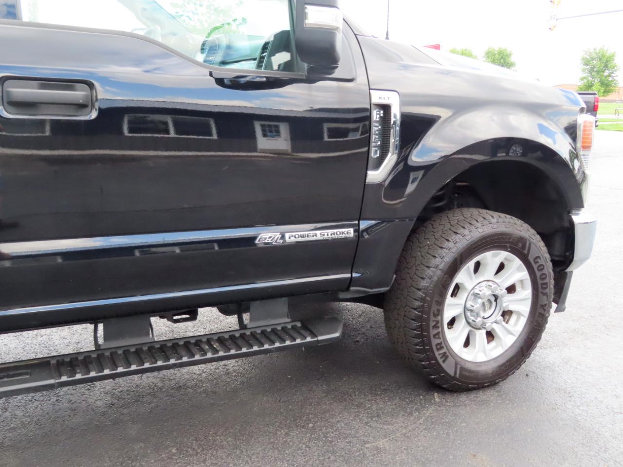 Ford Super Duty F-250 SRW XLT 4WD Crew Cab 8' Box 2021
