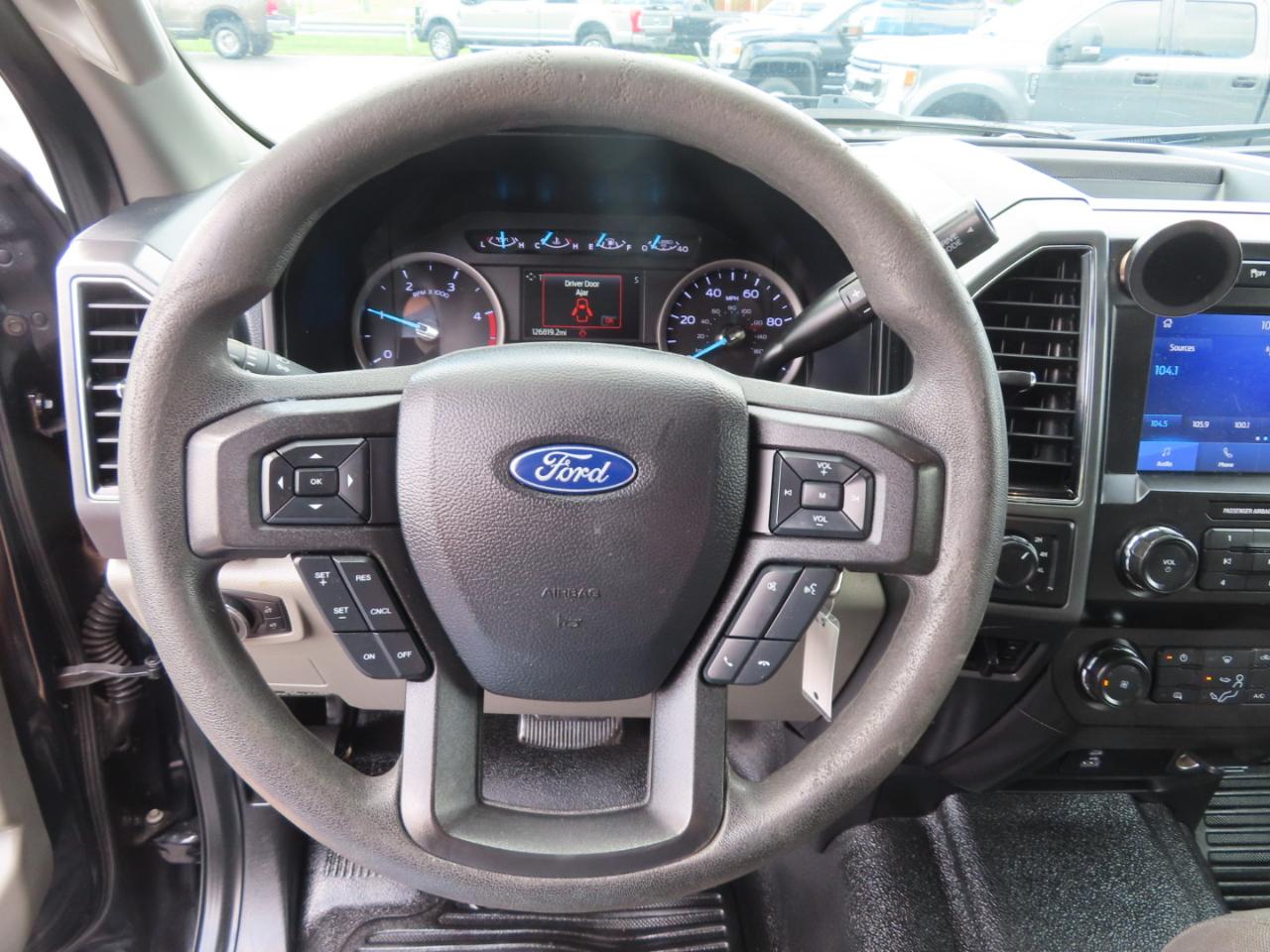Ford Super Duty F-250 SRW XLT 4WD Crew Cab 8' Box 2021