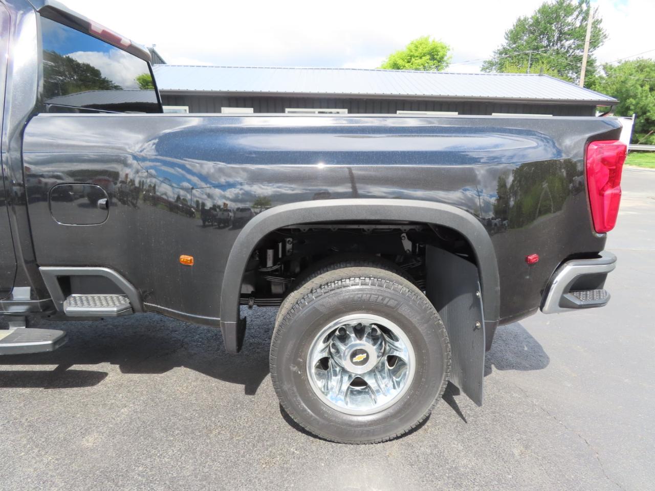 Chevrolet Silverado 3500HD 4WD Crew Cab 172" LT 2021