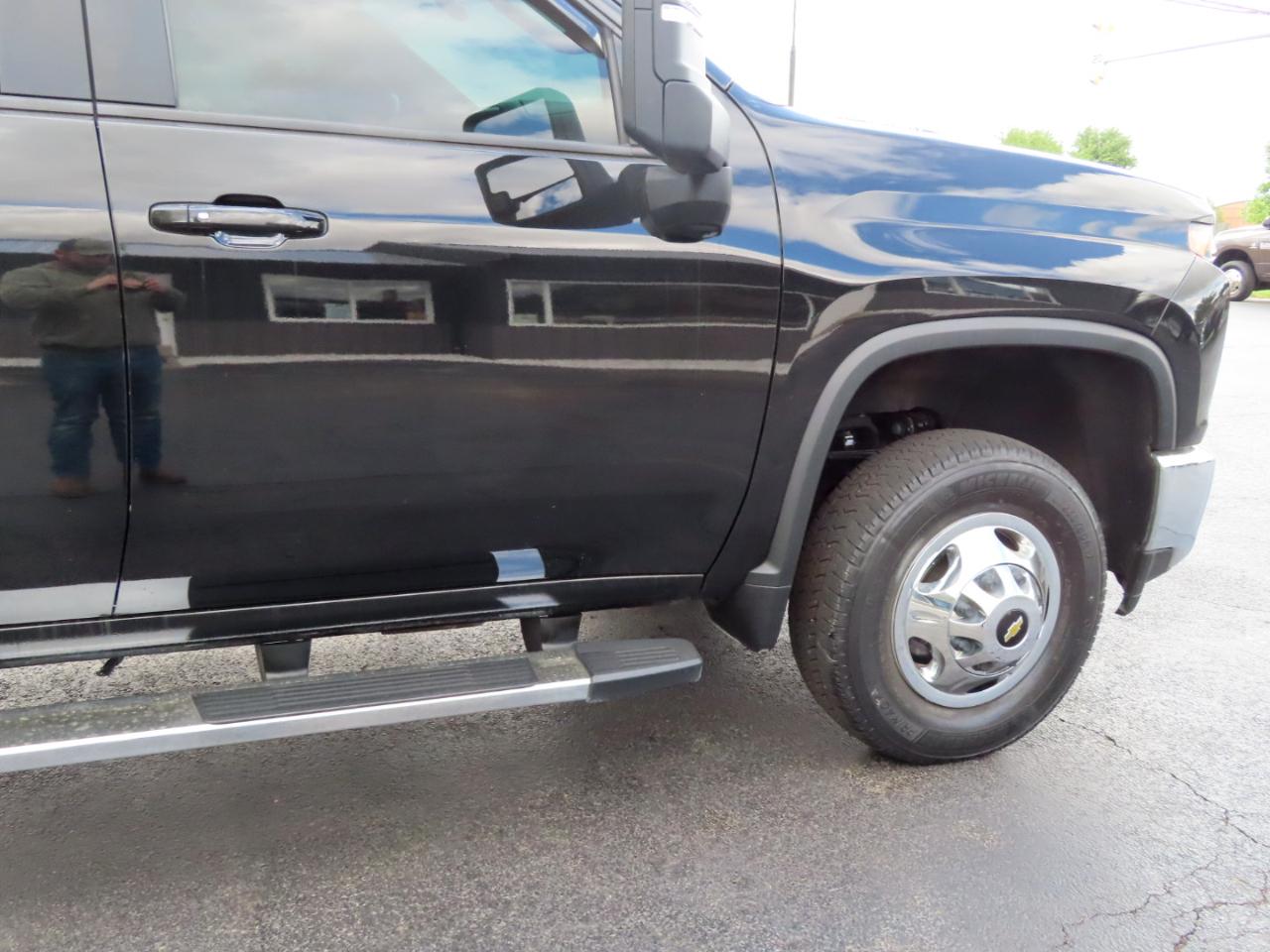 Chevrolet Silverado 3500HD 4WD Crew Cab 172" LT 2021