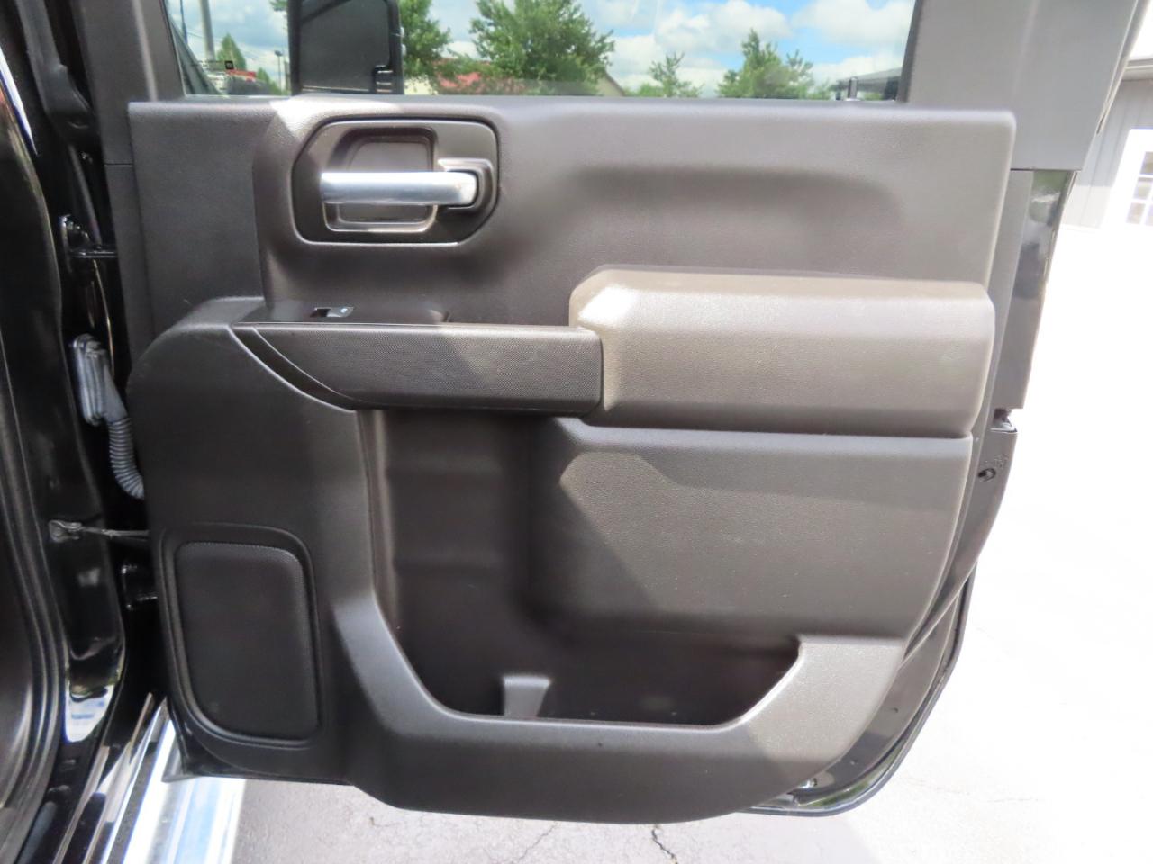Chevrolet Silverado 3500HD 4WD Crew Cab 172" LT 2021
