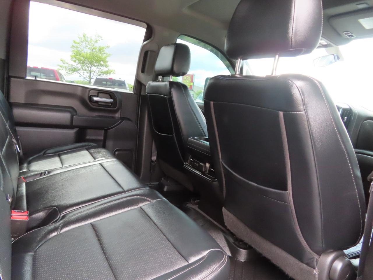 Chevrolet Silverado 3500HD 4WD Crew Cab 172" LT 2021