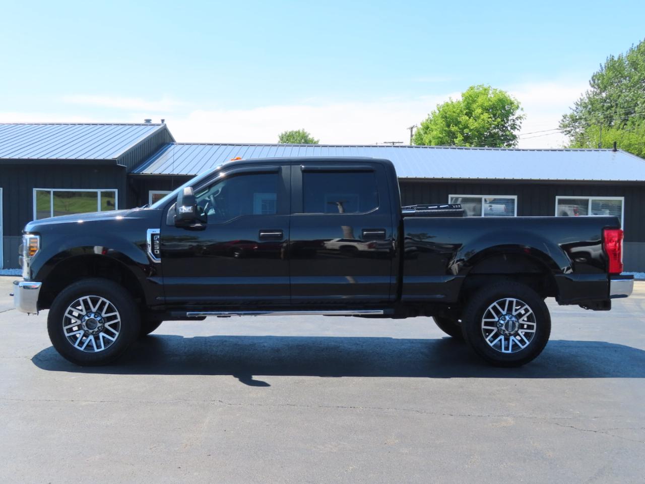 Ford Super Duty F-250 SRW XL 4WD Crew Cab 6.75' Box 2018