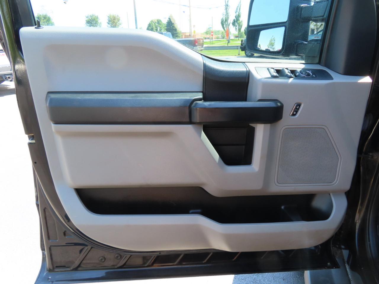 Ford Super Duty F-250 SRW XL 4WD Crew Cab 6.75' Box 2018