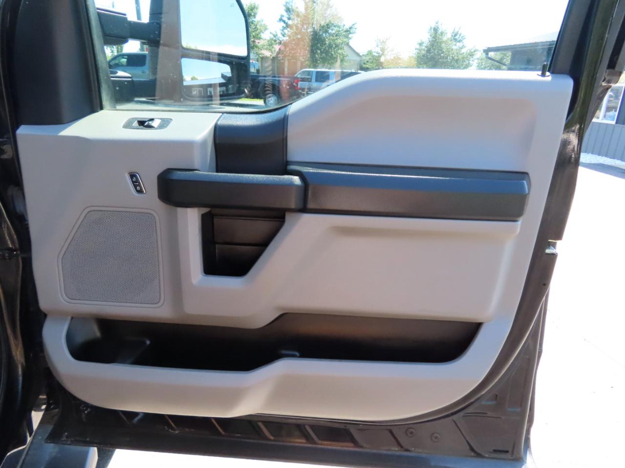 Ford Super Duty F-250 SRW XL 4WD Crew Cab 6.75' Box 2018