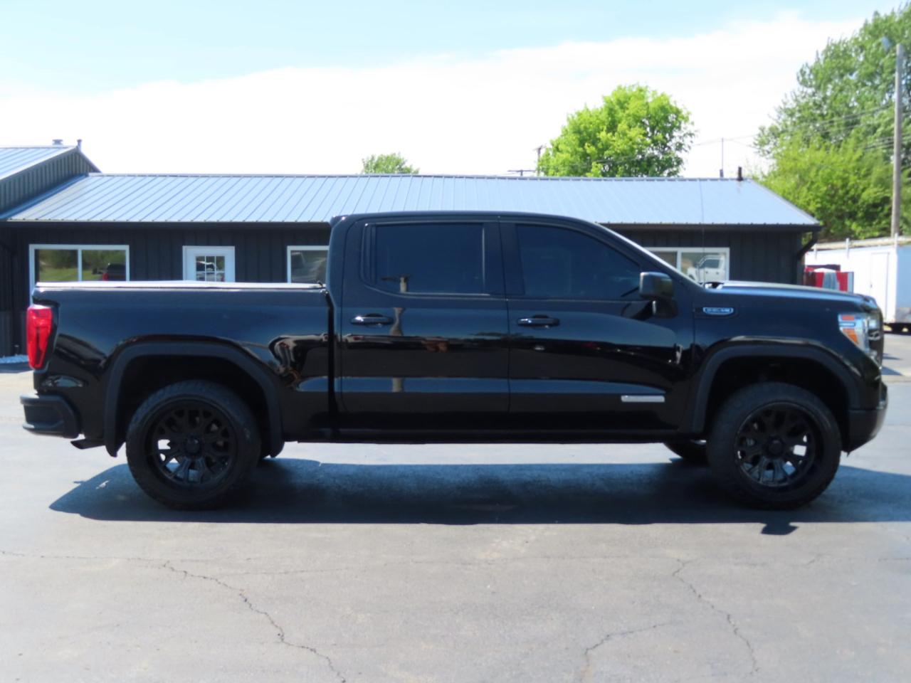 GMC Sierra 1500 4WD Crew Cab 147" Elevation 2020