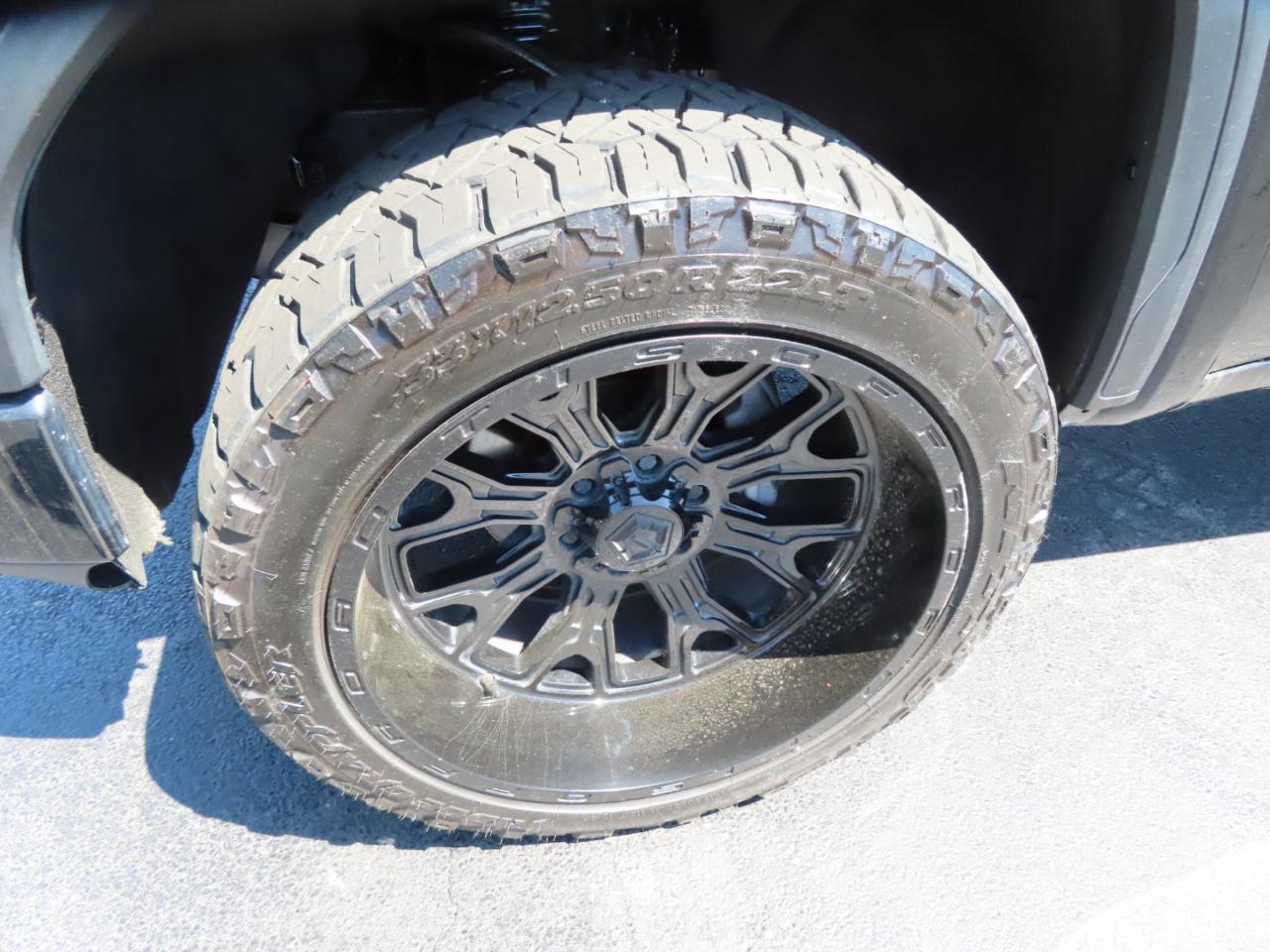 GMC Sierra 1500 4WD Crew Cab 147" Elevation 2020