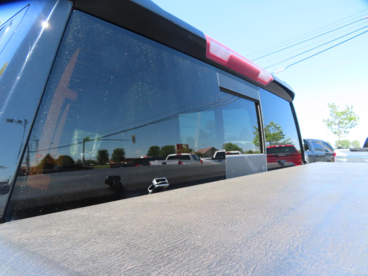 GMC Sierra 1500 4WD Crew Cab 147" Elevation 2020