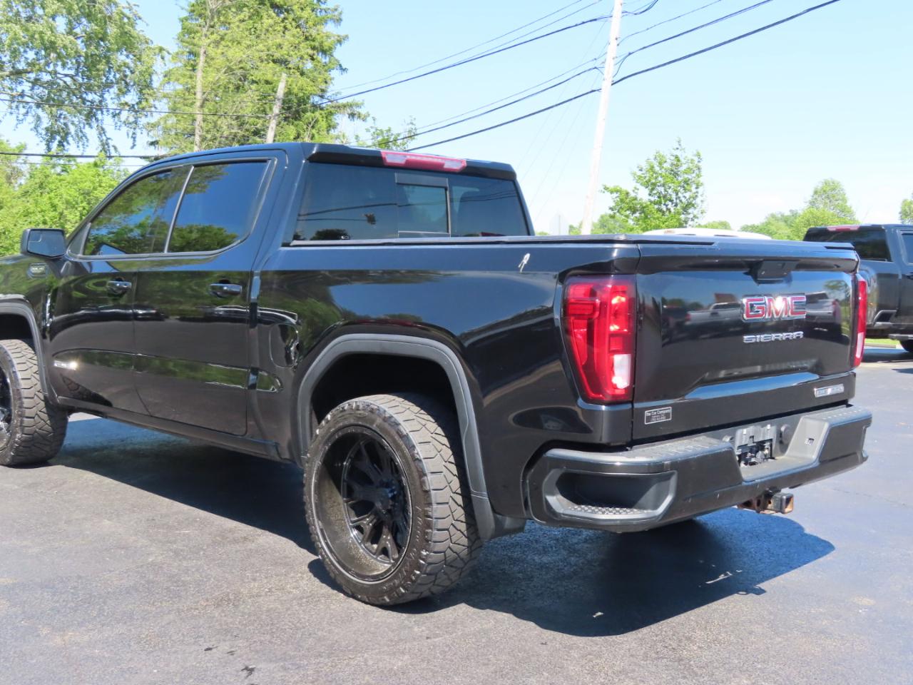 GMC Sierra 1500 4WD Crew Cab 147" Elevation 2020