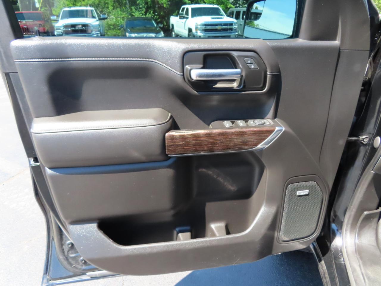GMC Sierra 1500 4WD Crew Cab 147" Elevation 2020