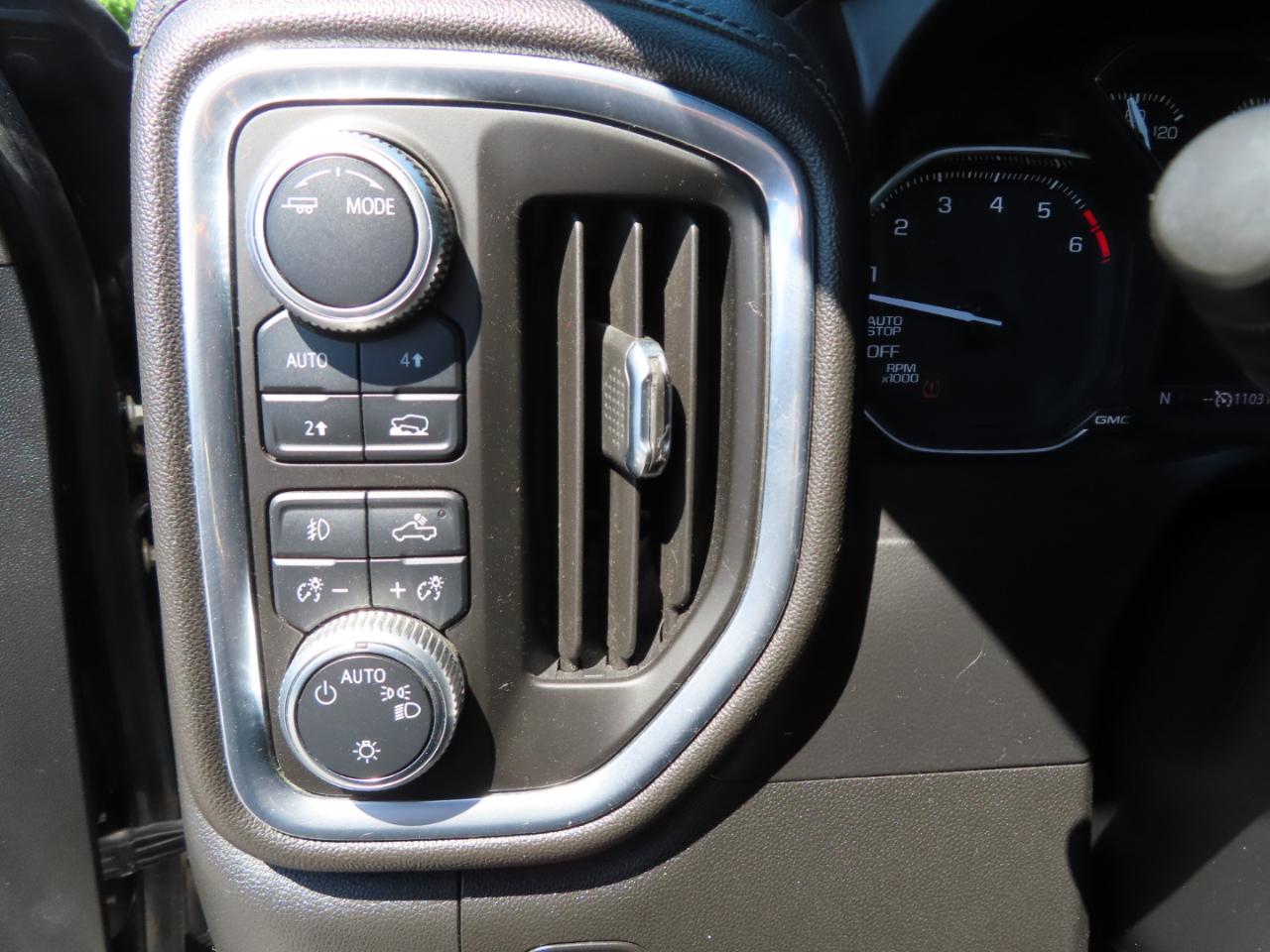 GMC Sierra 1500 4WD Crew Cab 147" Elevation 2020