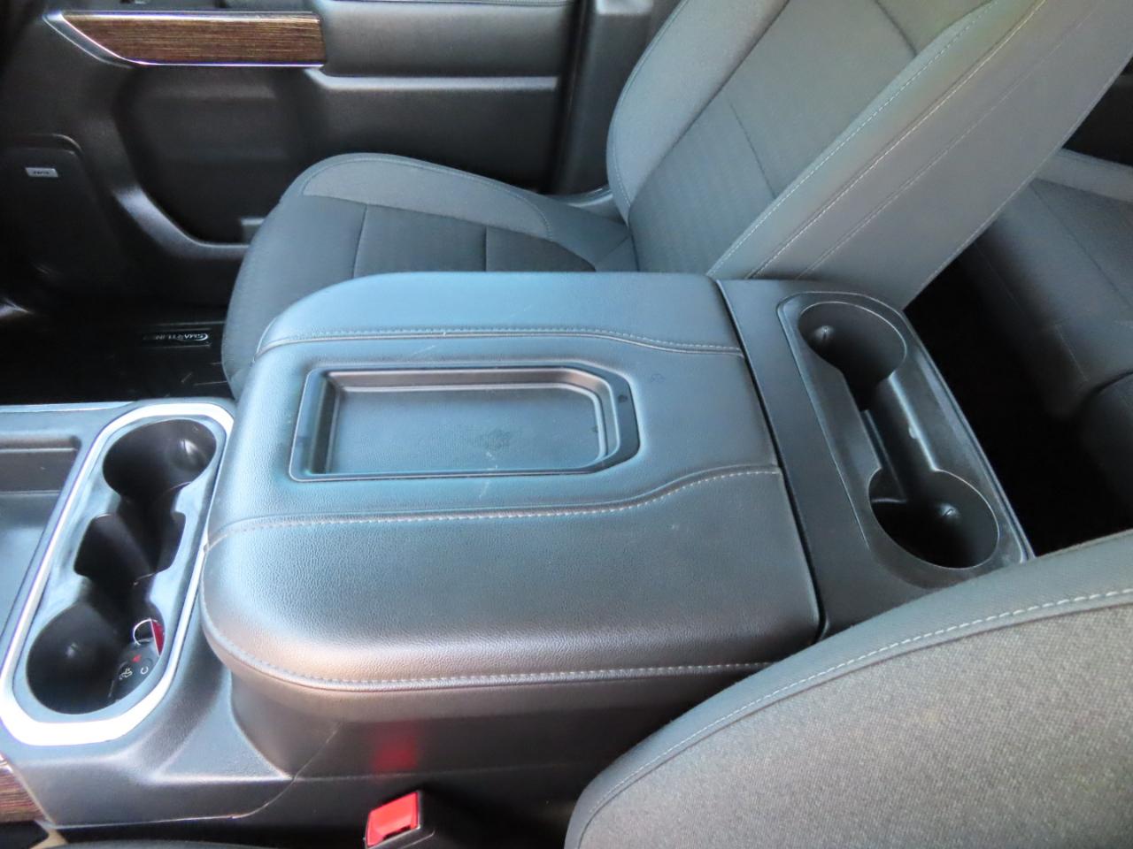GMC Sierra 1500 4WD Crew Cab 147" Elevation 2020