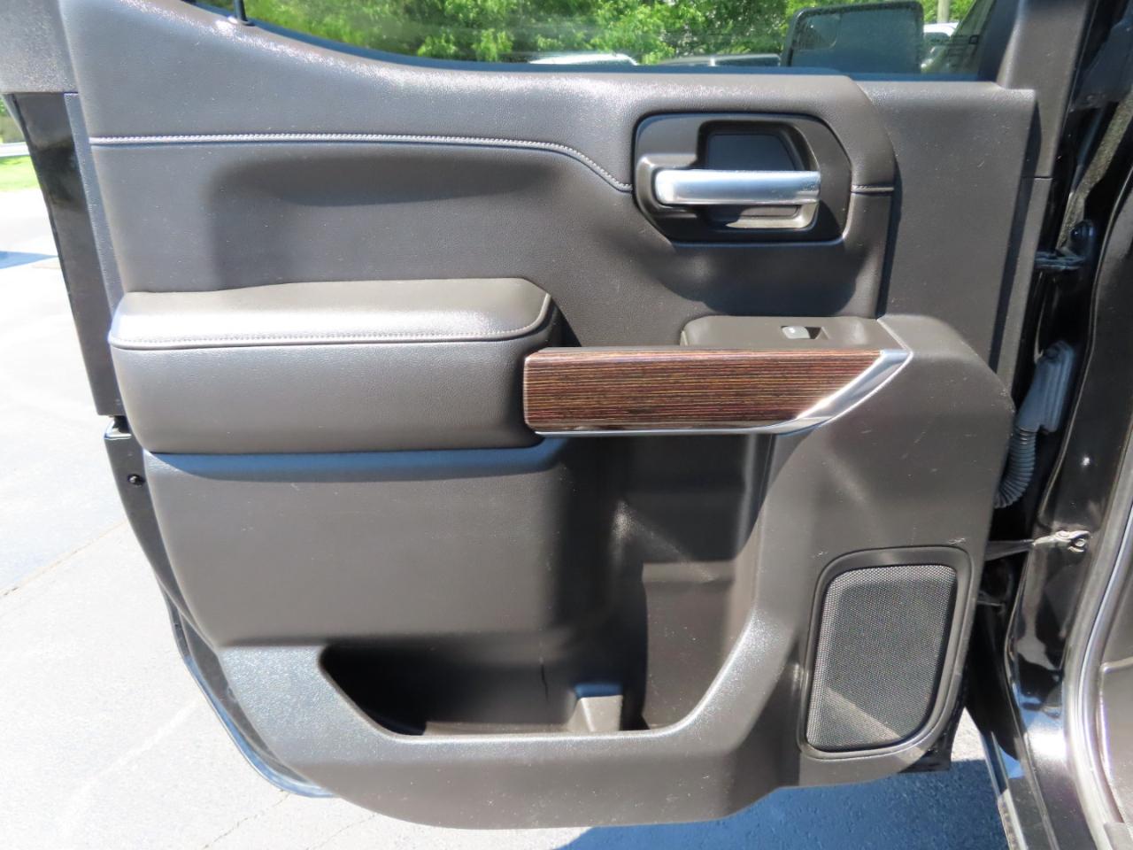 GMC Sierra 1500 4WD Crew Cab 147" Elevation 2020