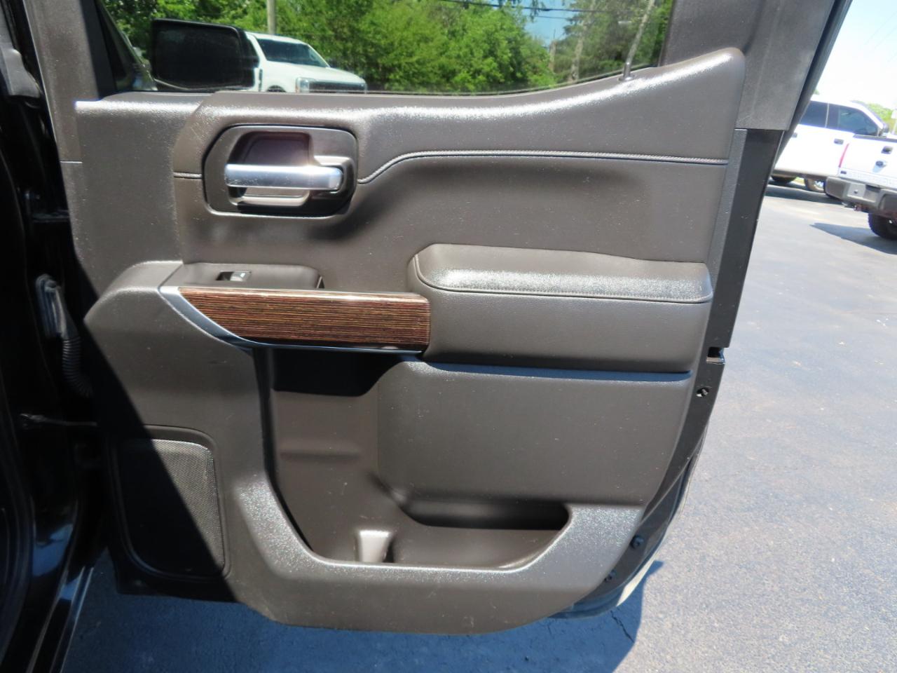 GMC Sierra 1500 4WD Crew Cab 147" Elevation 2020
