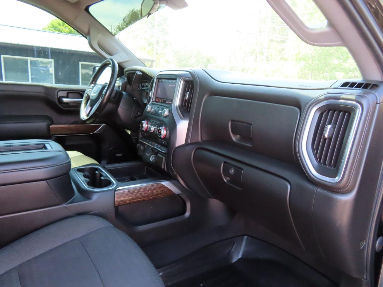 GMC Sierra 1500 4WD Crew Cab 147" Elevation 2020
