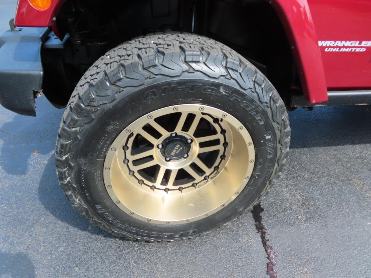 Jeep Wrangler Unlimited 4WD 4dr Rubicon 2013