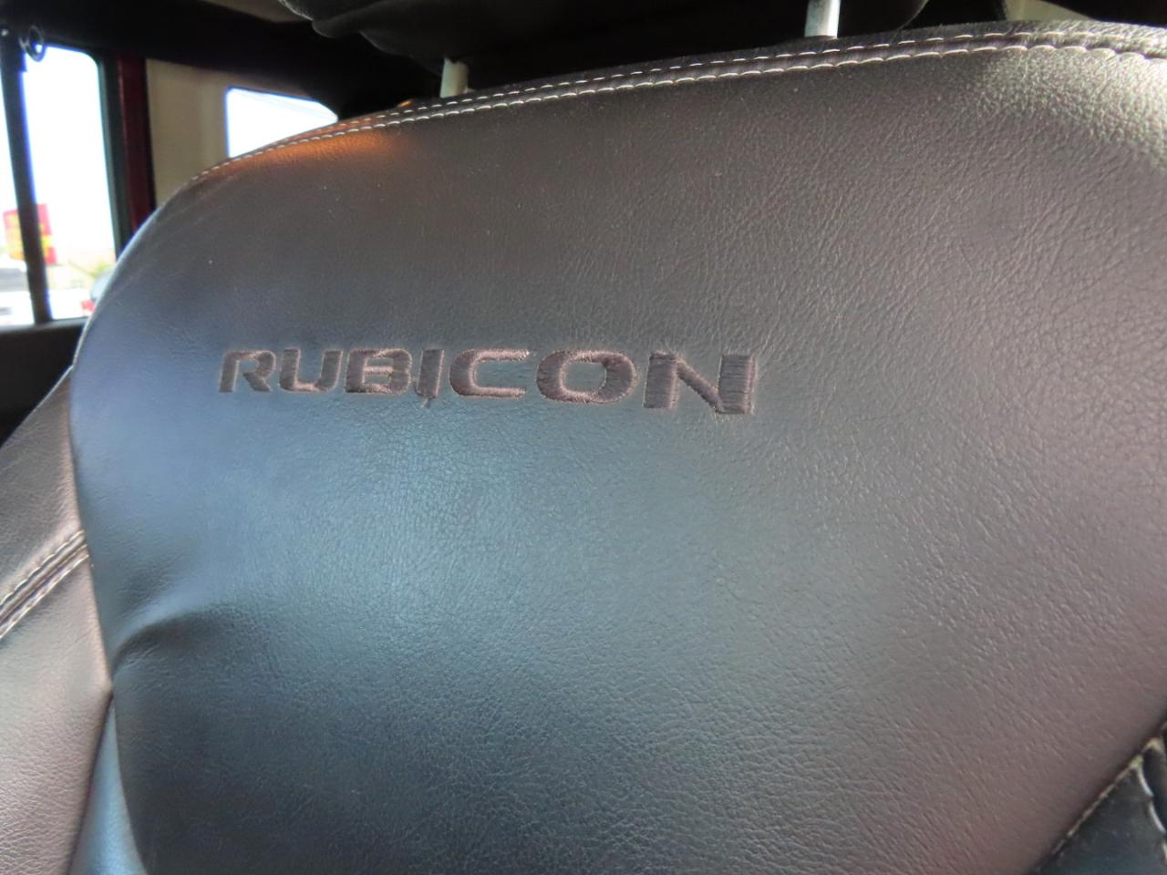 Jeep Wrangler Unlimited 4WD 4dr Rubicon 2013