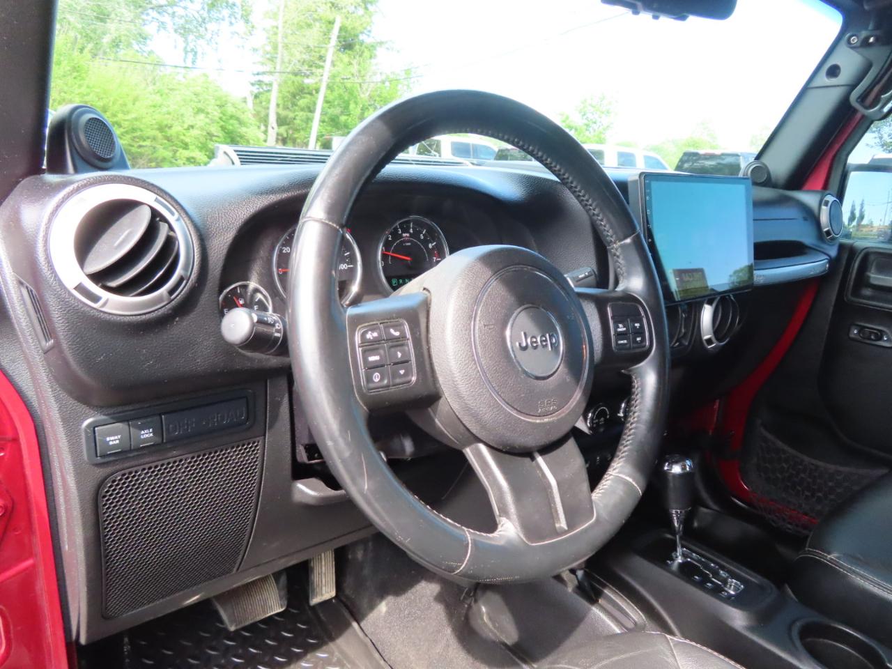 Jeep Wrangler Unlimited 4WD 4dr Rubicon 2013