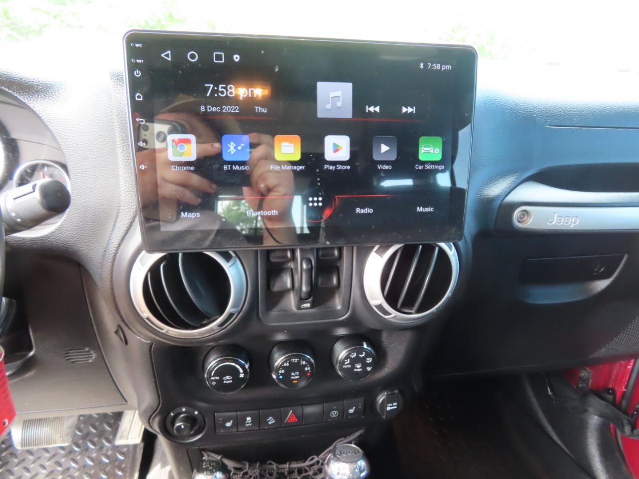 Jeep Wrangler Unlimited 4WD 4dr Rubicon 2013