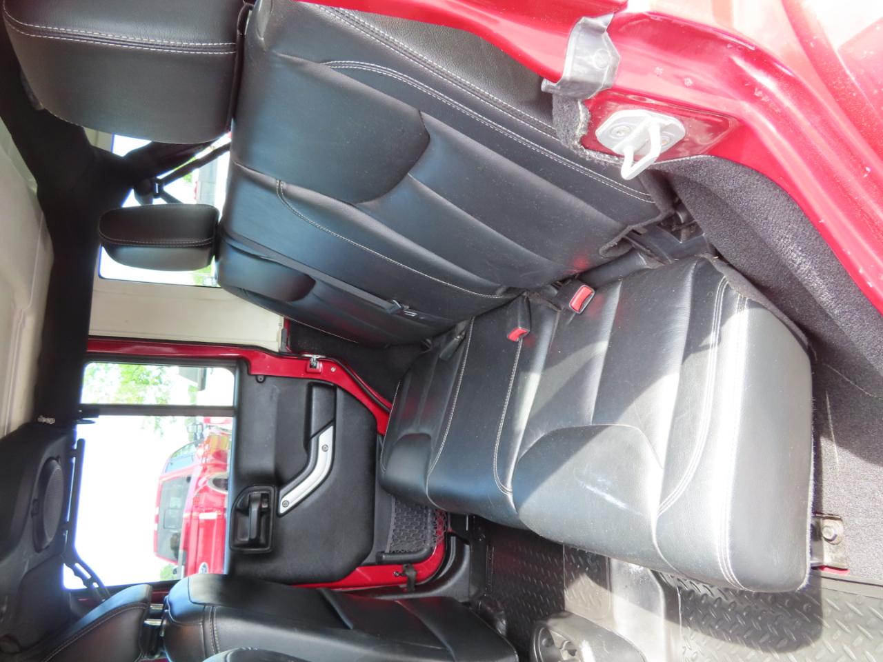 Jeep Wrangler Unlimited 4WD 4dr Rubicon 2013