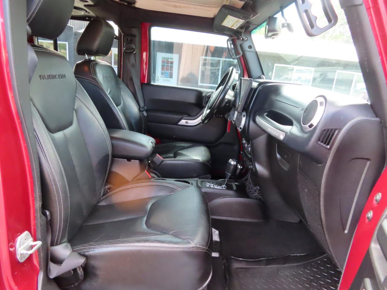 Jeep Wrangler Unlimited 4WD 4dr Rubicon 2013