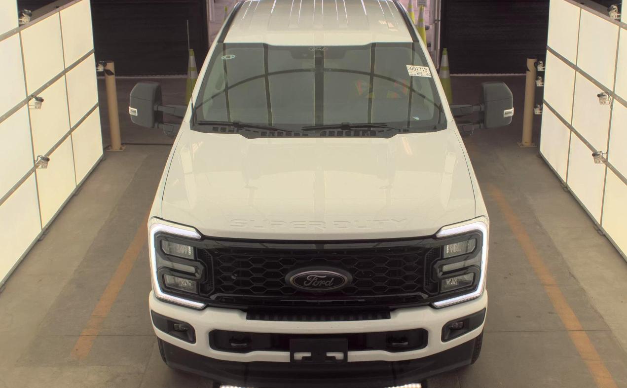 Ford Super Duty F-250 SRW XLT 4WD Crew Cab 8' Box 2025