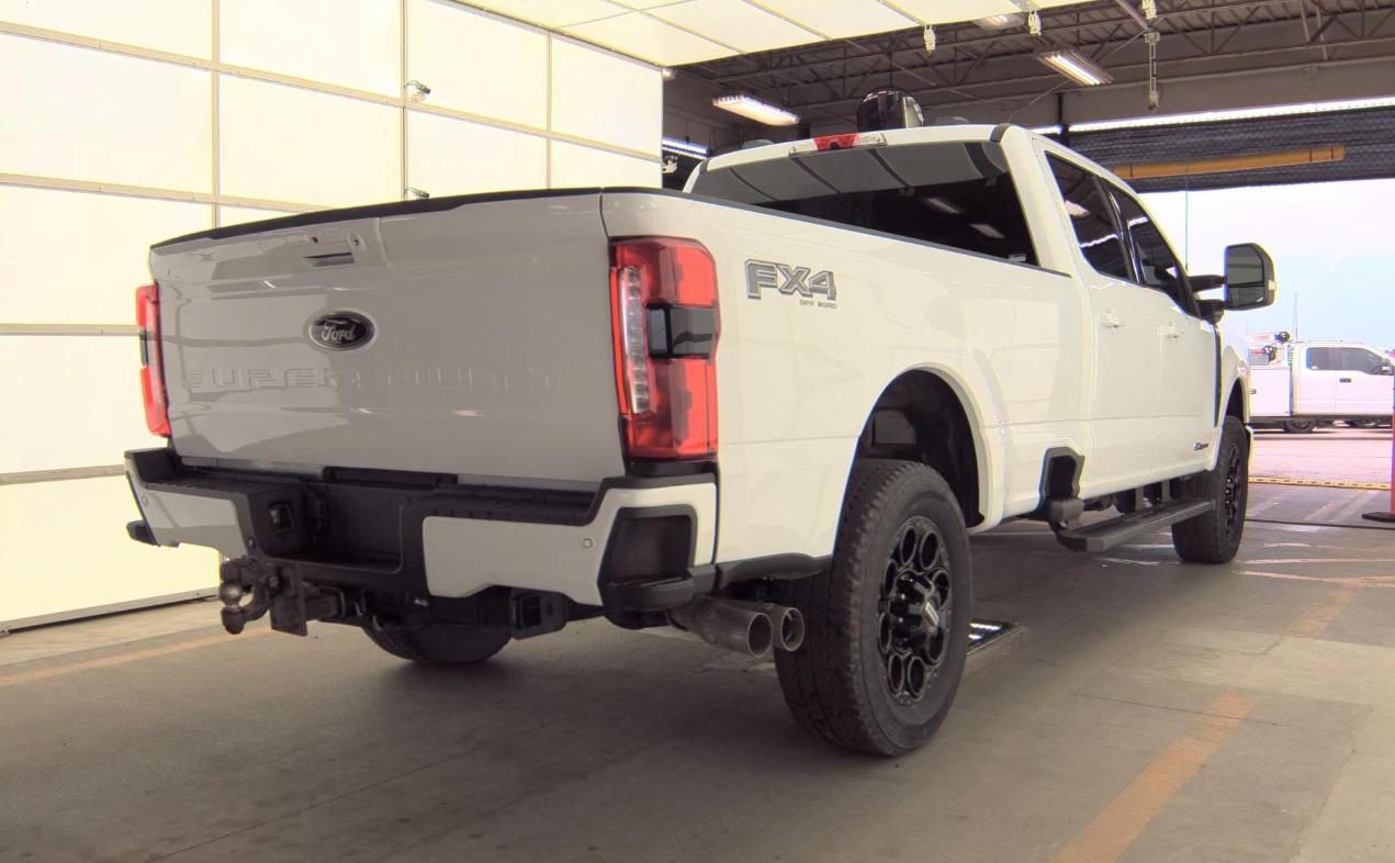 Ford Super Duty F-250 SRW XLT 4WD Crew Cab 8' Box 2025