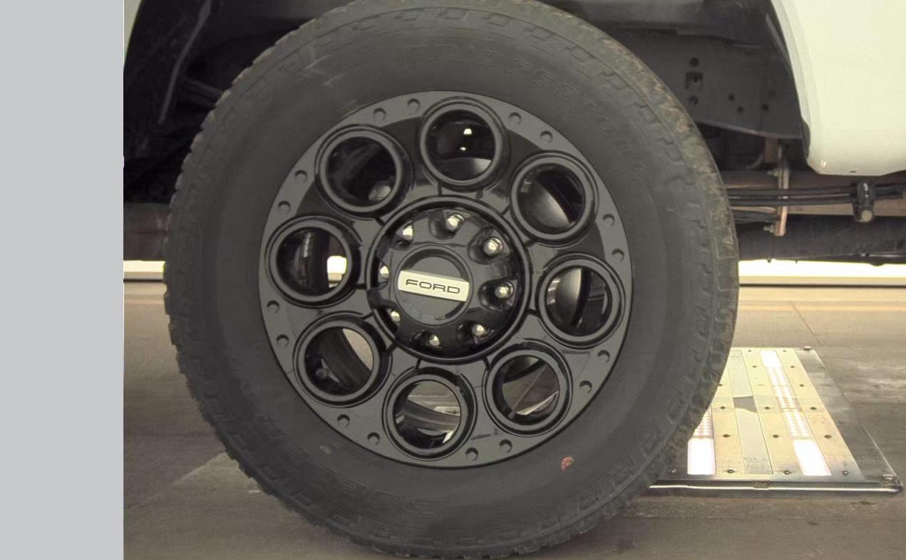 Ford Super Duty F-250 SRW XLT 4WD Crew Cab 8' Box 2025