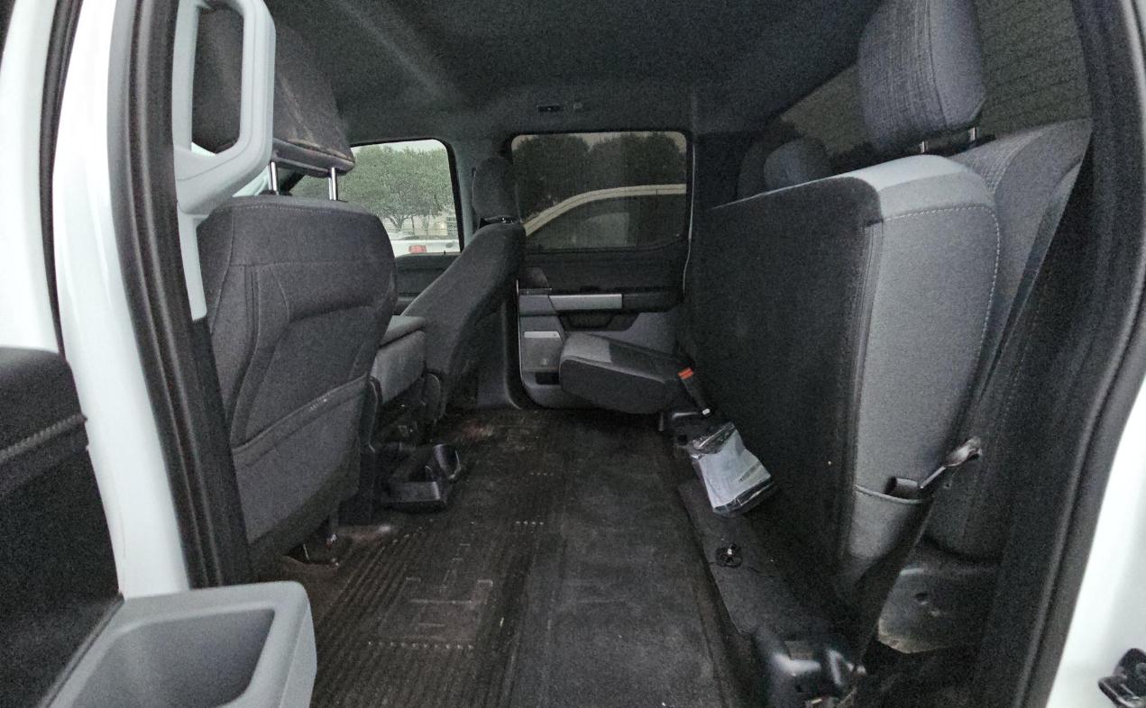 Ford Super Duty F-250 SRW XLT 4WD Crew Cab 8' Box 2025