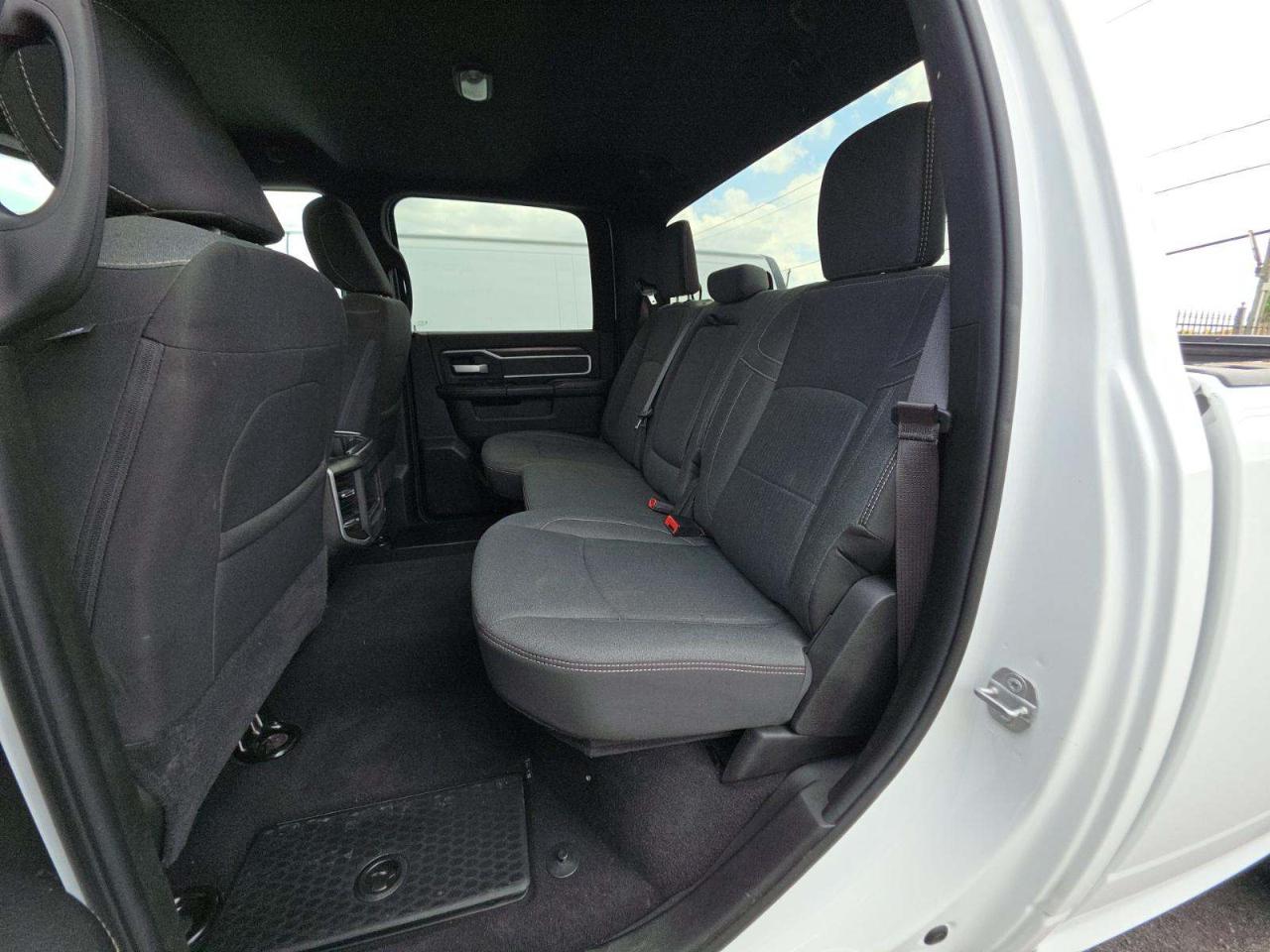 RAM 3500 Lone Star 4x4 Crew Cab 8' Box 2022