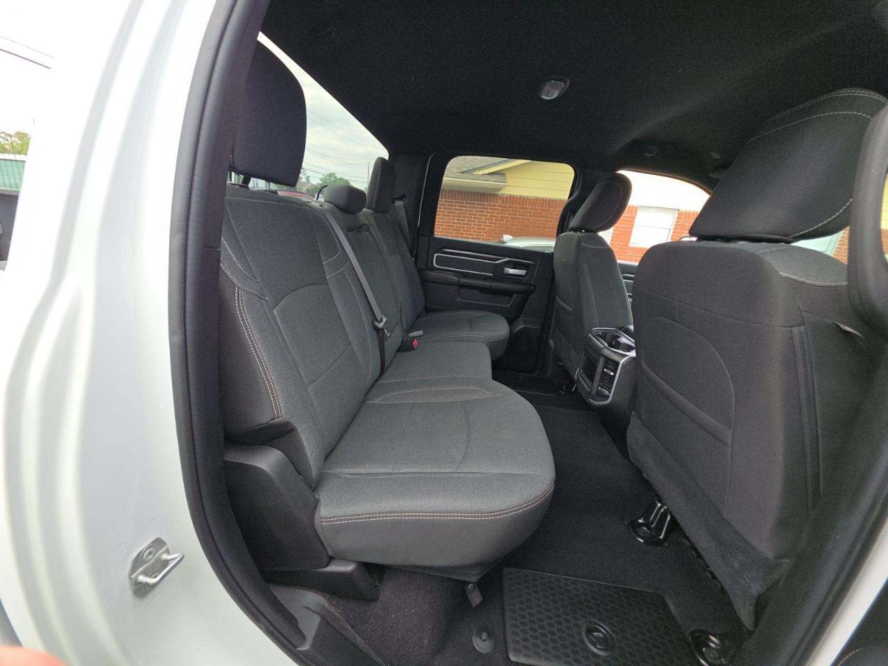 RAM 3500 Lone Star 4x4 Crew Cab 8' Box 2022