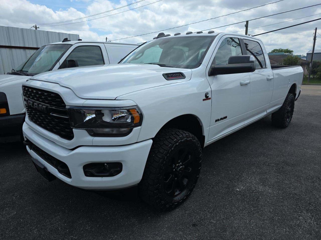 RAM 3500 Lone Star 4x4 Crew Cab 8' Box 2022