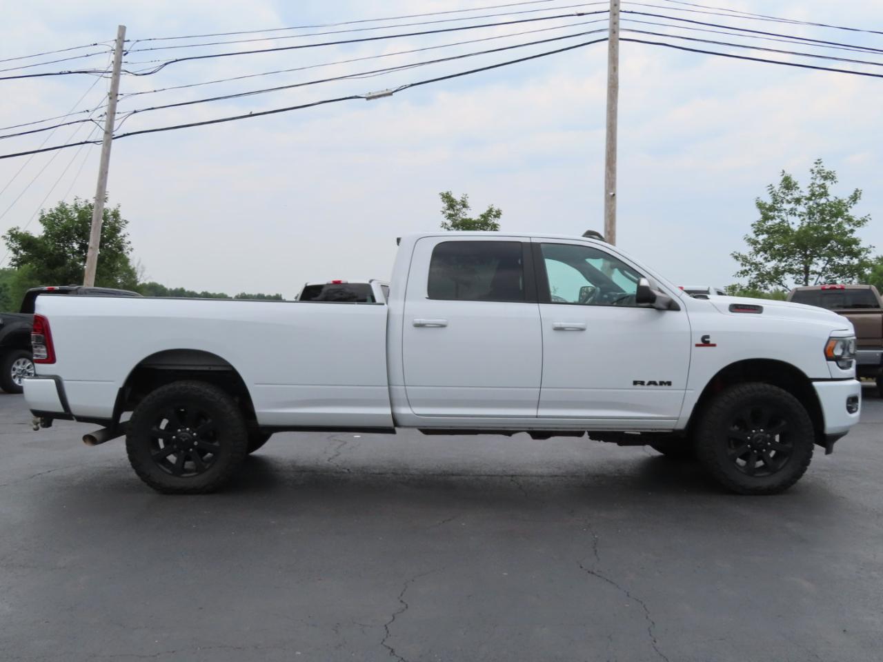 RAM 3500 Lone Star 4x4 Crew Cab 8' Box 2022