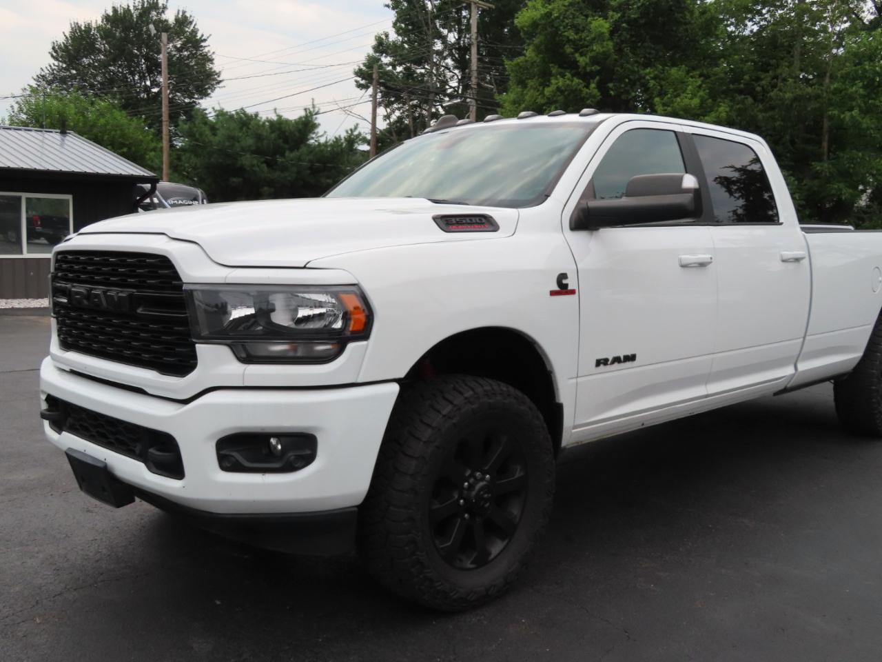 RAM 3500 Lone Star 4x4 Crew Cab 8' Box 2022