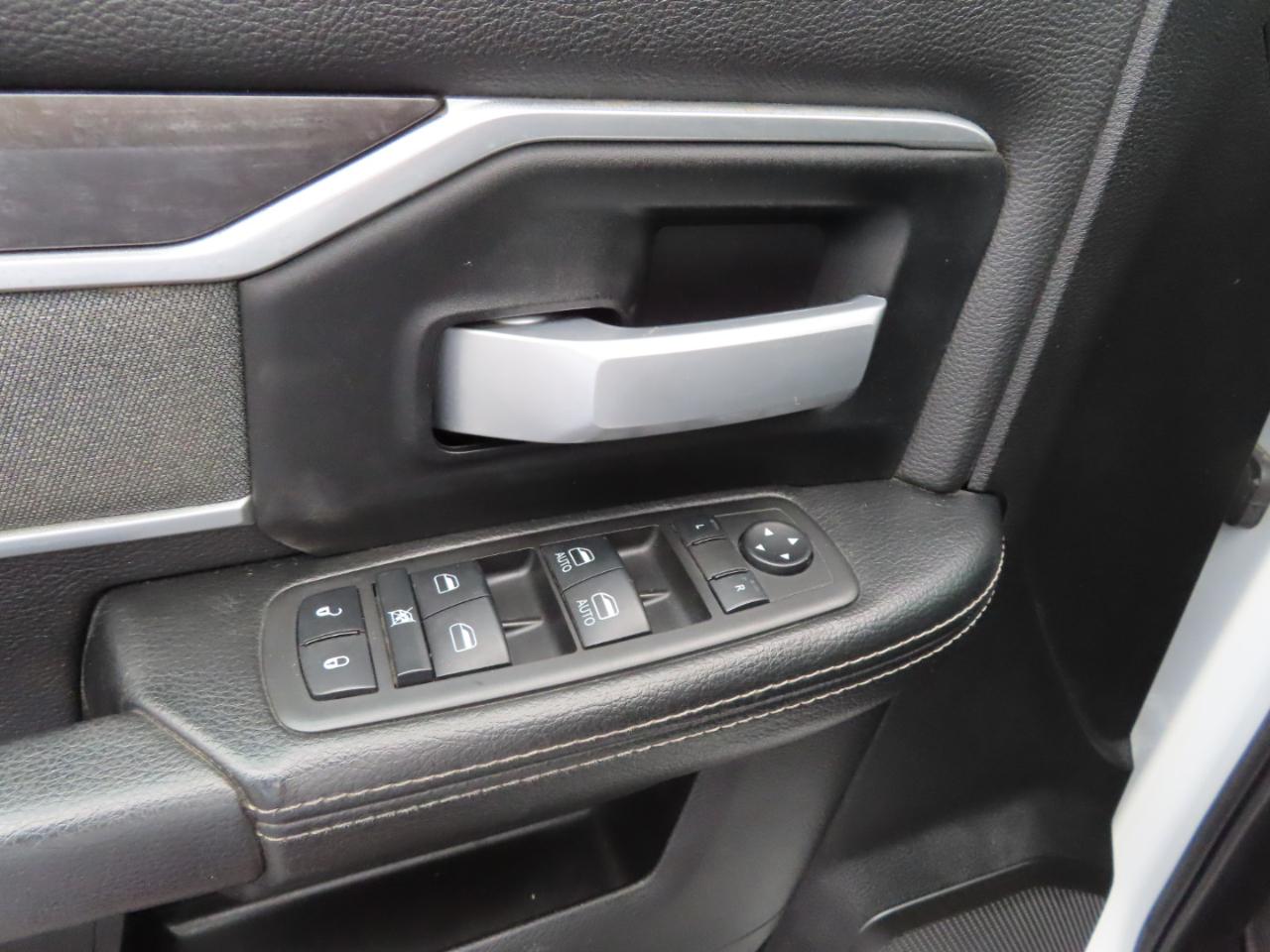 RAM 3500 Lone Star 4x4 Crew Cab 8' Box 2022
