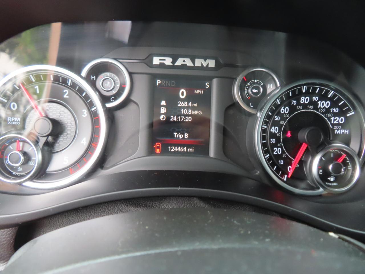 RAM 3500 Lone Star 4x4 Crew Cab 8' Box 2022