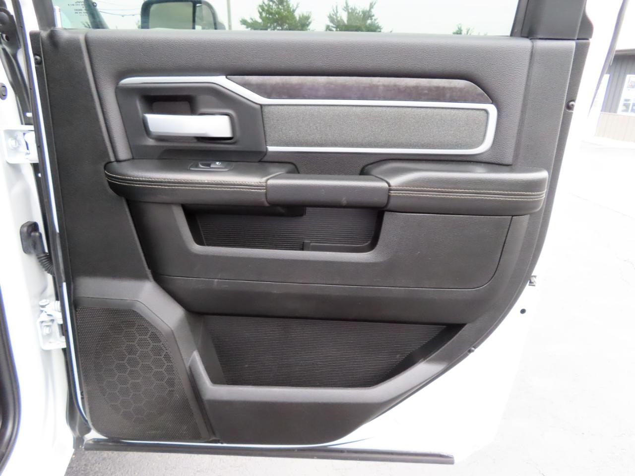 RAM 3500 Lone Star 4x4 Crew Cab 8' Box 2022
