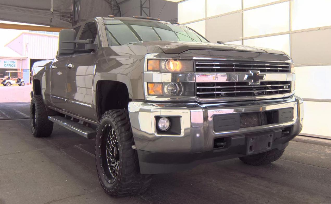 Chevrolet Silverado 2500HD 4WD Crew Cab 153.7" LTZ 2015