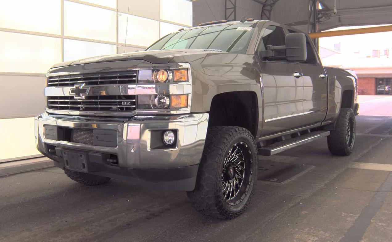 Chevrolet Silverado 2500HD 4WD Crew Cab 153.7" LTZ 2015