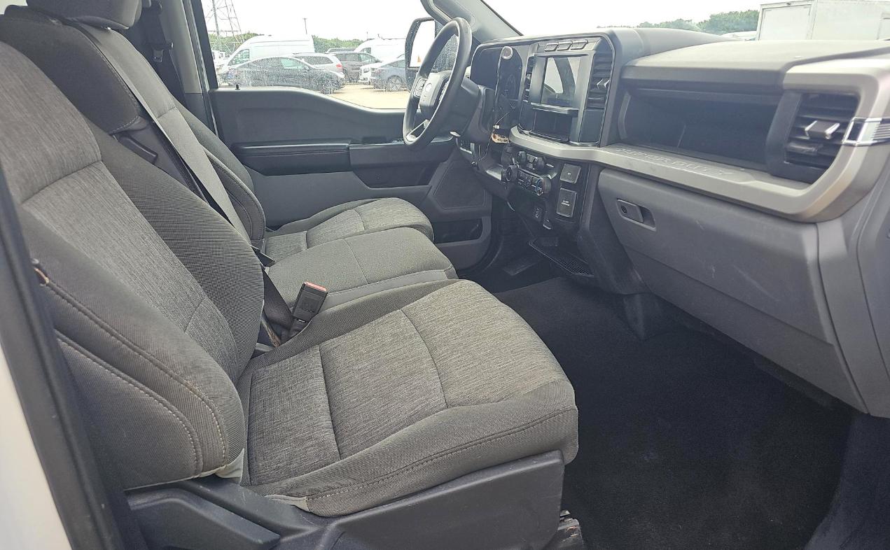 Ford Super Duty F-250 SRW XL 4WD Crew Cab 6.75' Box 2024