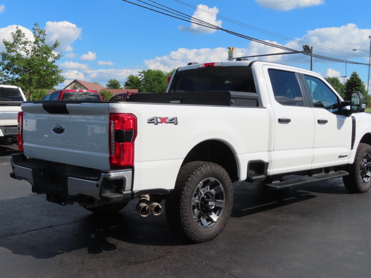 Ford Super Duty F-250 SRW XL 4WD Crew Cab 6.75' Box 2024