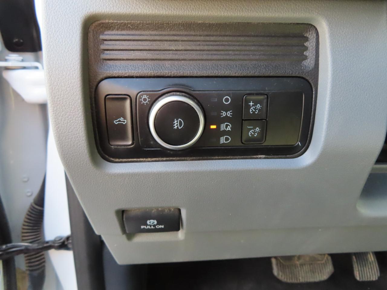 Ford Super Duty F-250 SRW XL 4WD Crew Cab 6.75' Box 2024